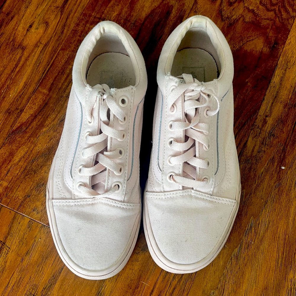 Vans - Picture 2 of 5